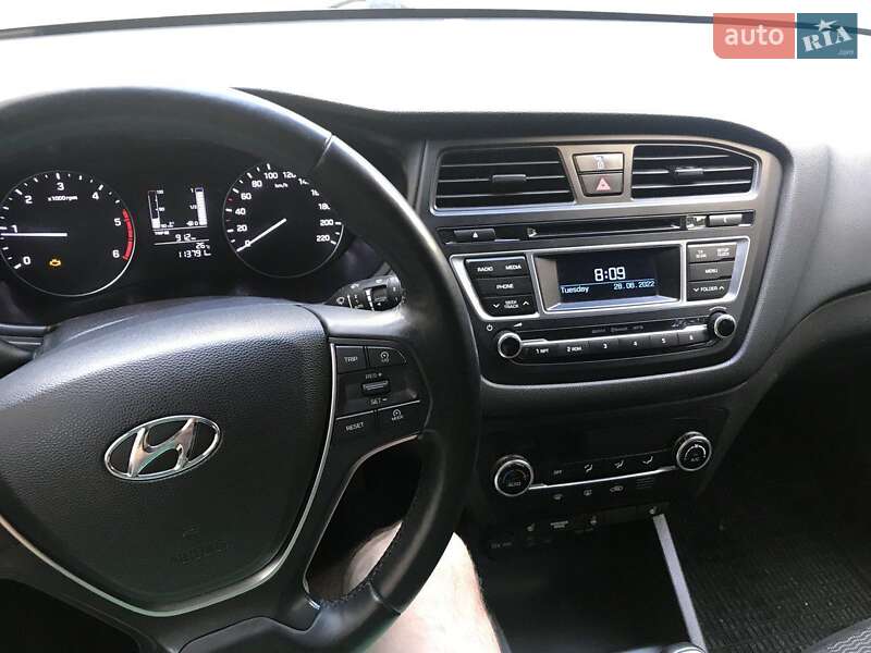Хетчбек Hyundai i20 2014 в Києві