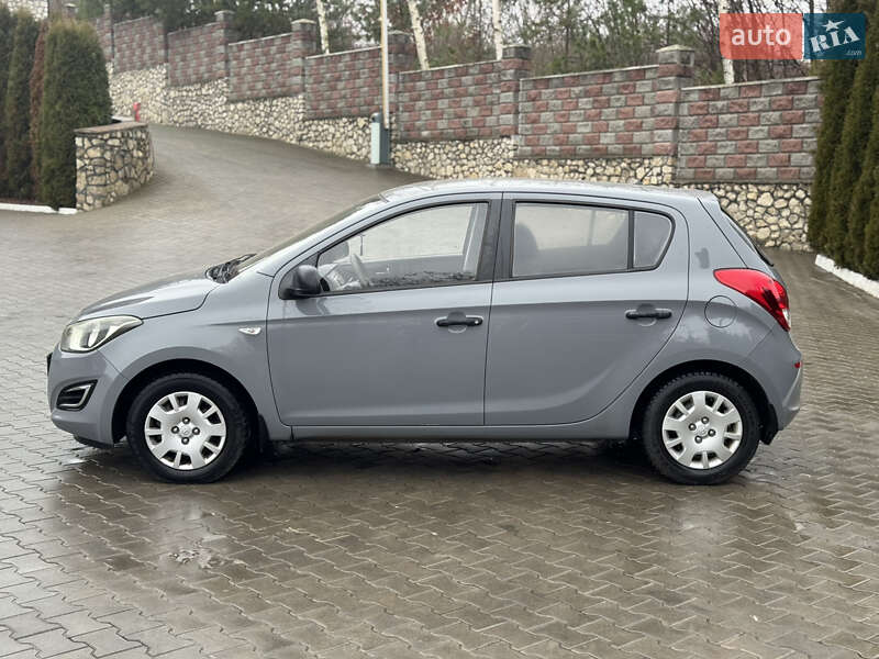 Хетчбек Hyundai i20 2014 в Волочиську