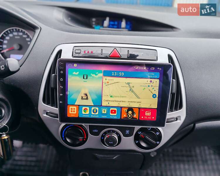 Хэтчбек Hyundai i20 2014 в Киеве фото 7 Хэтчбек Hyundai i20 2014 в Киеве