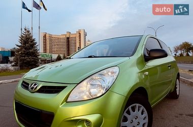 Хэтчбек Hyundai i20 2012 в Киеве