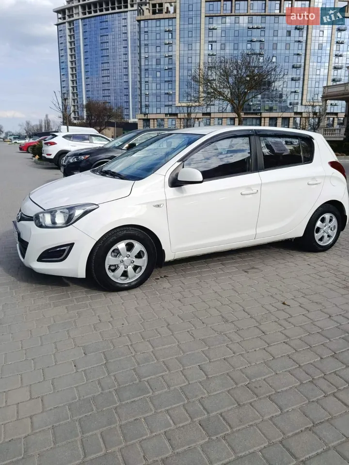 2012 Hyundai i20 - мініатюра 10