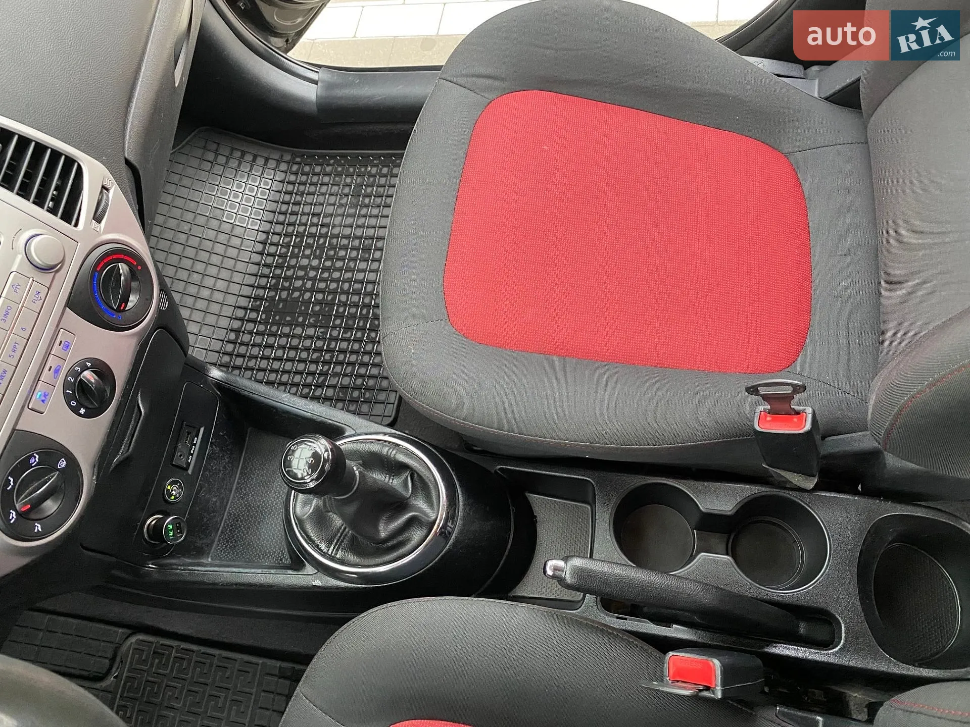 2011 Hyundai i20 - мініатюра 16