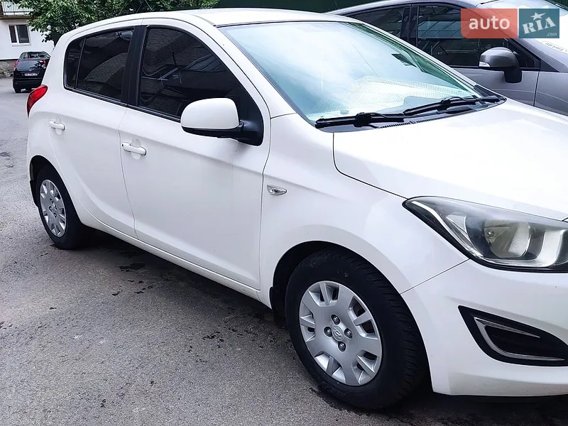 Hyundai i20