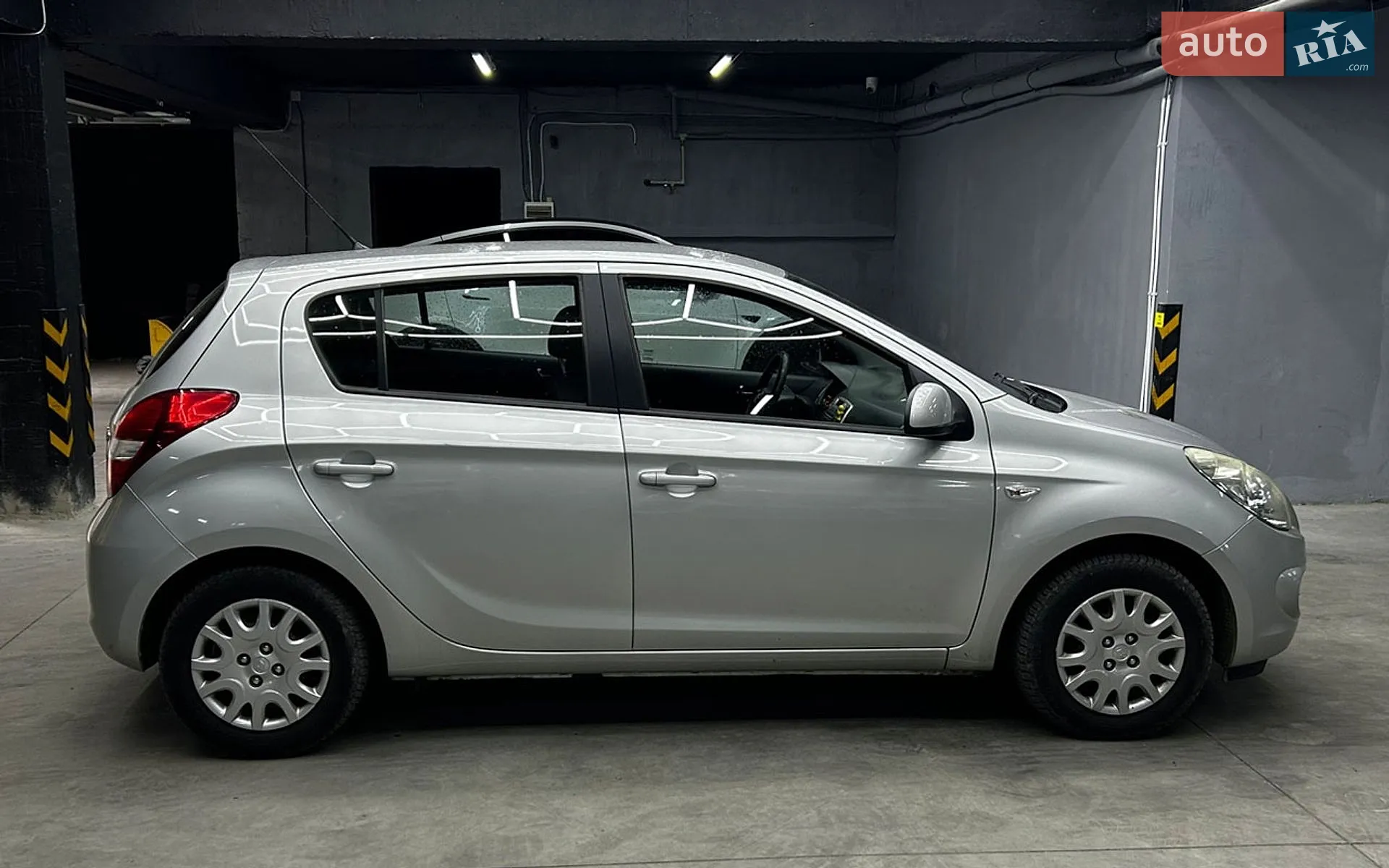2010 Hyundai i20 - мініатюра 10