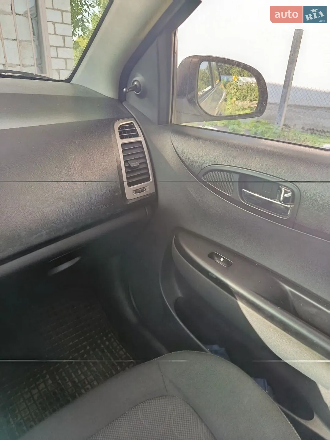 2010 Hyundai i20 - мініатюра 17