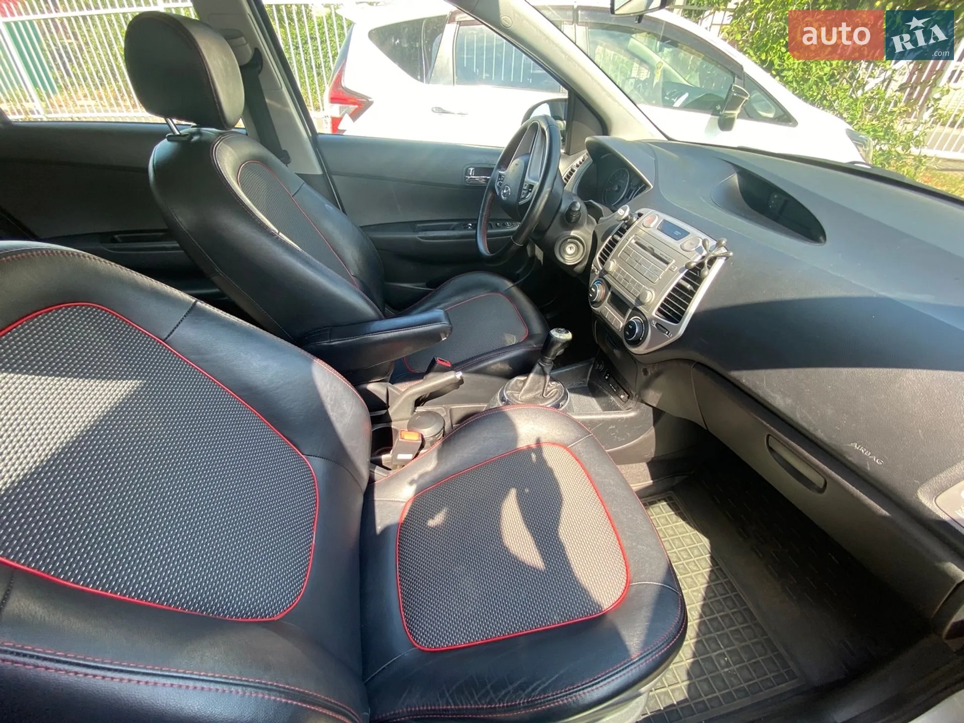 2011 Hyundai i20 - мініатюра 11
