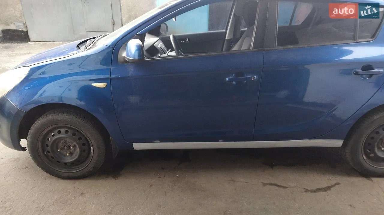 2010 Hyundai i20 - мініатюра 12