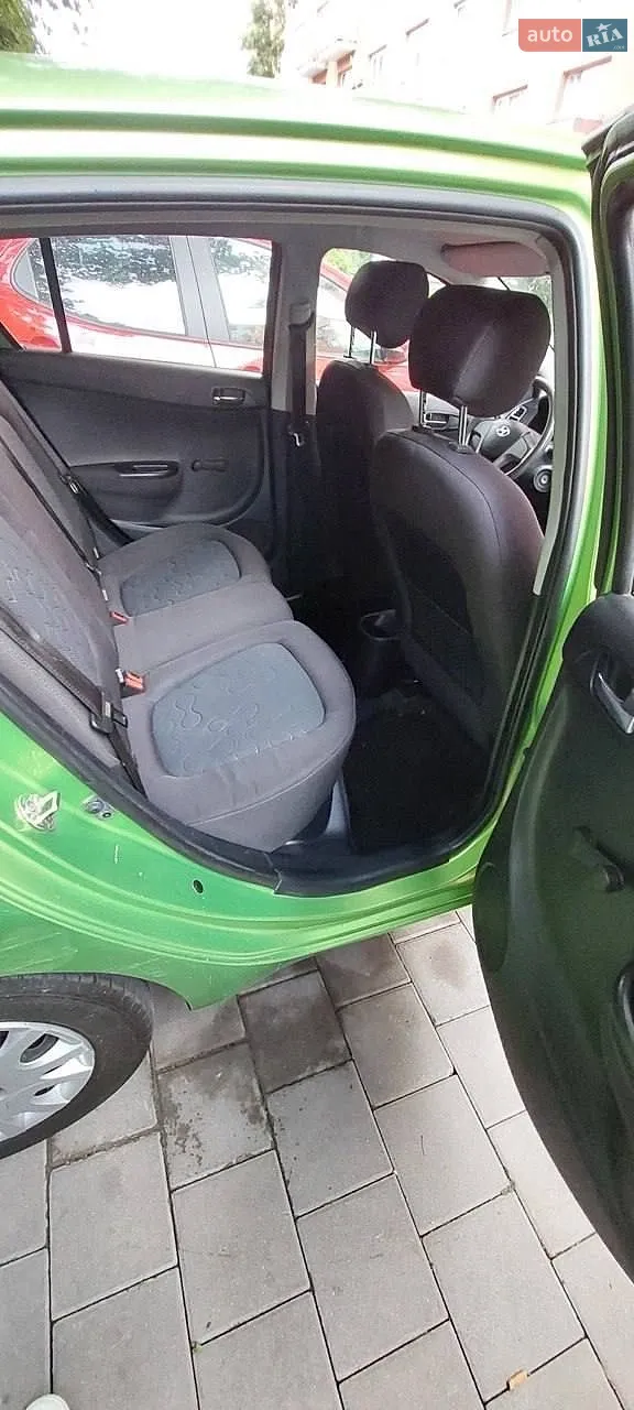 2010 Hyundai i20 - мініатюра 8
