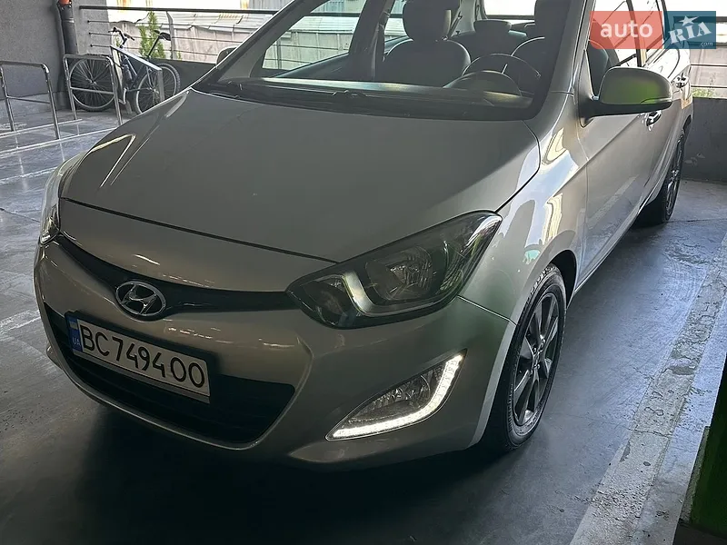 Hyundai i20