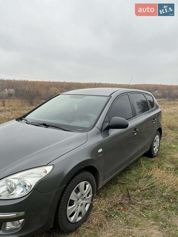 Універсал Hyundai i30 Wagon 2009 в Харкові