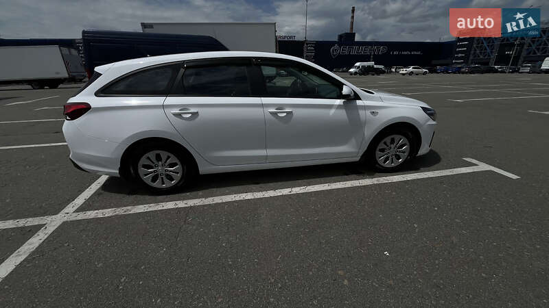 Универсал Hyundai i30 Wagon 2021 в Киеве