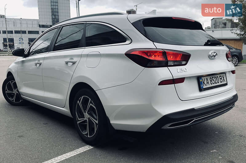 Универсал Hyundai i30 Wagon 2021 в Киеве фото 5 Универсал Hyundai i30 Wagon 2021 в Киеве