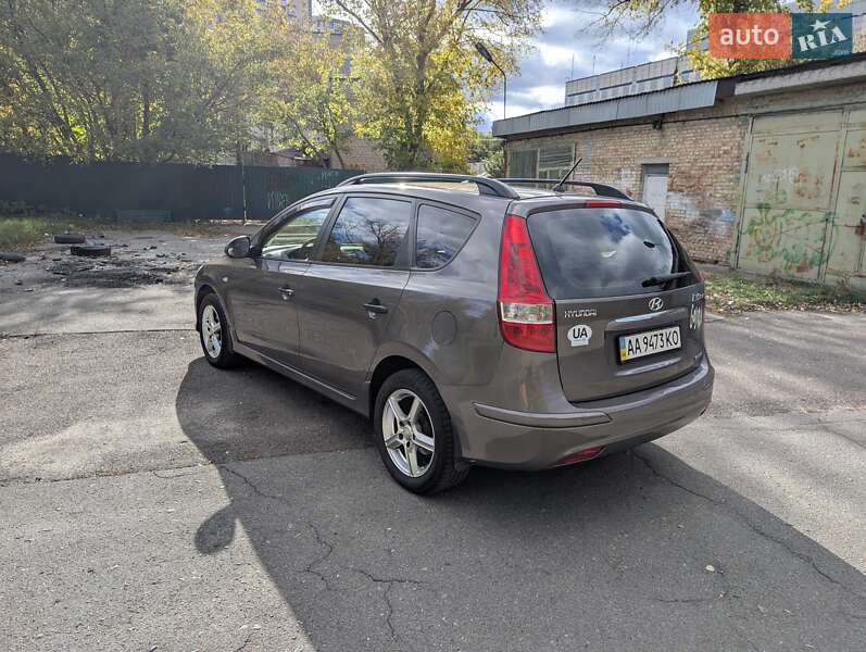 Універсал Hyundai i30 Wagon 2011 в Києві