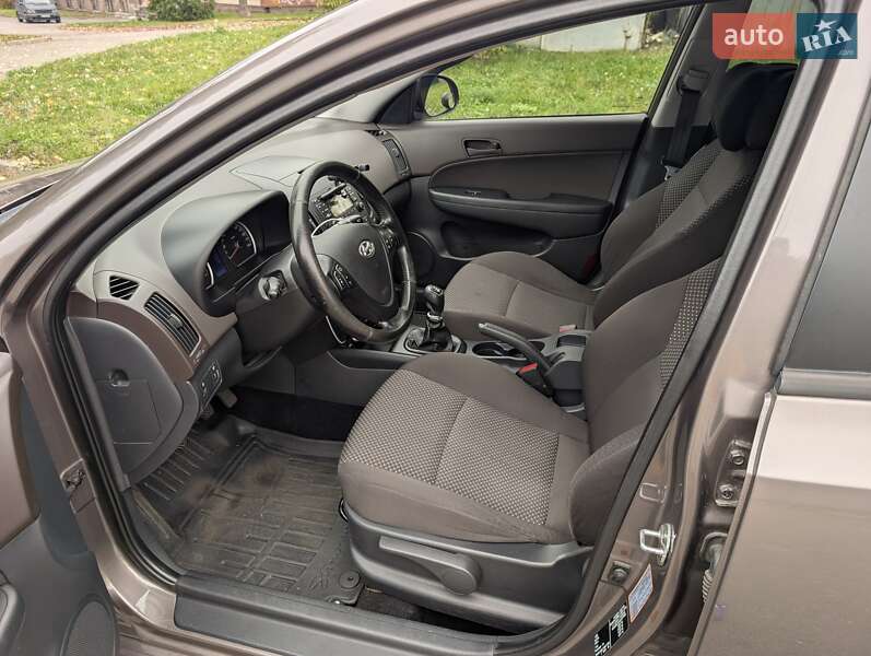 Універсал Hyundai i30 Wagon 2011 в Києві