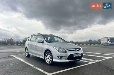Универсал Hyundai i30 Wagon 2011 в Ровно