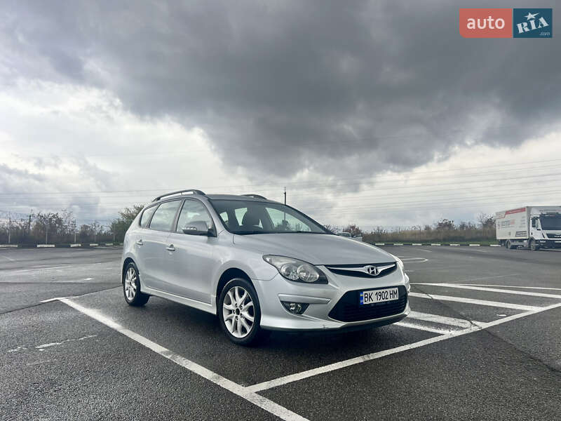 Hyundai i30 Wagon 2011