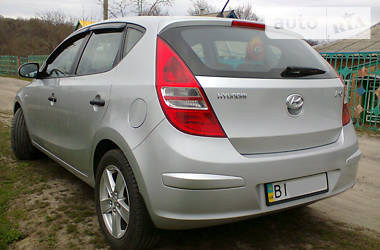 Хетчбек Hyundai i30 2009 в Полтаві