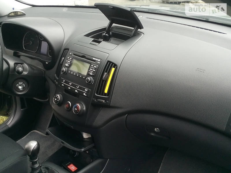 Хетчбек Hyundai i30 2008 в Кременці фото 13 Хетчбек Hyundai i30 2008 в Кременці