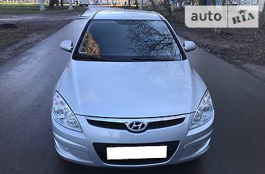 Хэтчбек Hyundai i30 2010 в Одессе