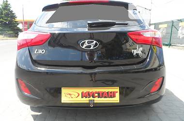 Хэтчбек Hyundai i30 2012 в Днепре