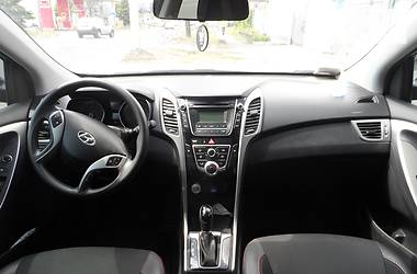 Хэтчбек Hyundai i30 2012 в Днепре