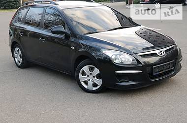 Универсал Hyundai i30 2010 в Одессе