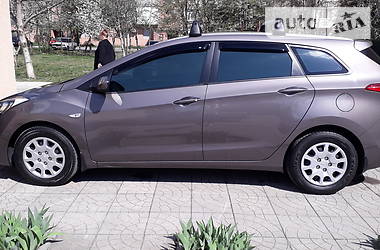 Универсал Hyundai i30 2013 в Мукачево