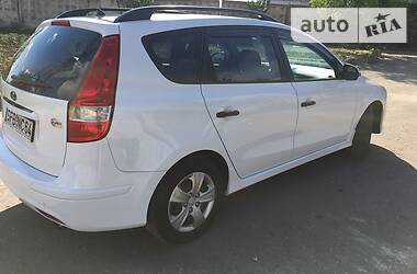 Универсал Hyundai i30 2011 в Львове