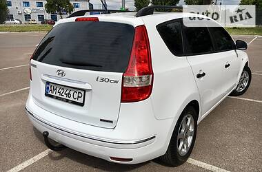 Универсал Hyundai i30 2010 в Житомире