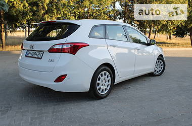 Универсал Hyundai i30 2013 в Сумах