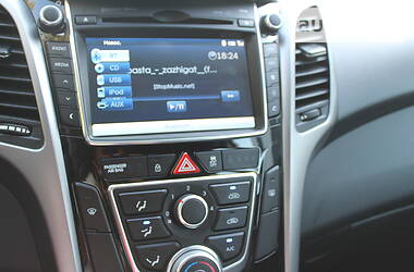 Универсал Hyundai i30 2013 в Сумах