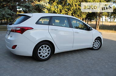 Универсал Hyundai i30 2013 в Сумах