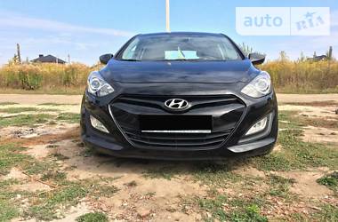 Хэтчбек Hyundai i30 2014 в Луцке