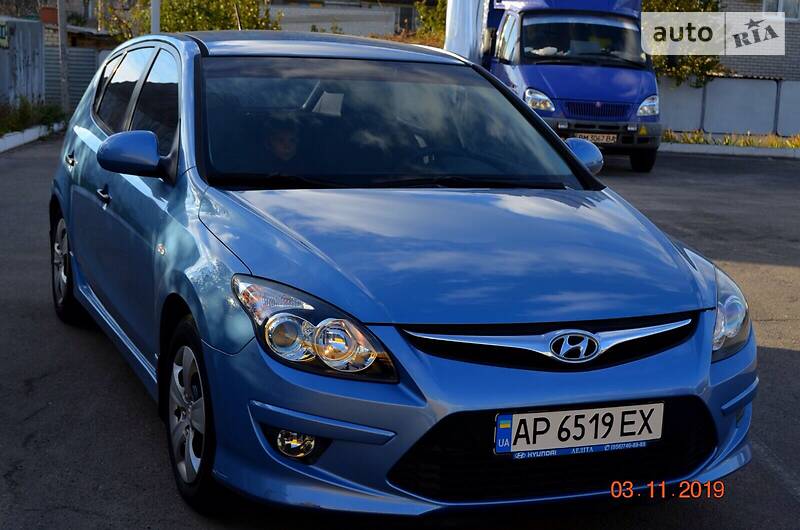 Хэтчбек Hyundai i30 2011 в Мелитополе