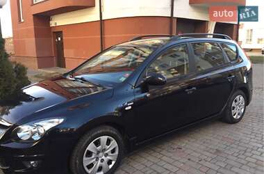 Универсал Hyundai i30 2010 в Ивано-Франковске