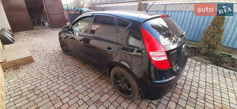 Хетчбек Hyundai i30 2010 в Запоріжжі