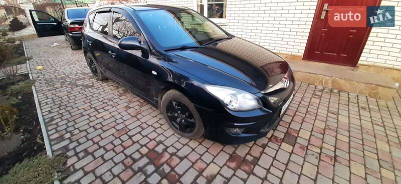 Хетчбек Hyundai i30 2010 в Запоріжжі