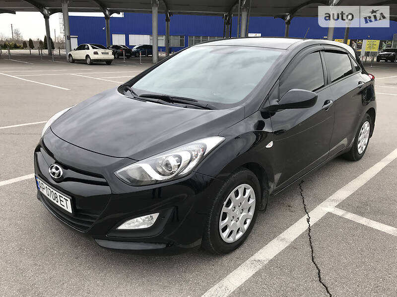 Хэтчбек Hyundai i30 2013 в Запорожье