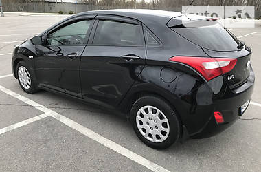 Хетчбек Hyundai i30 2013 в 
