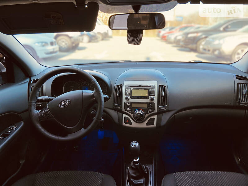 Універсал Hyundai i30 2011 в Львові