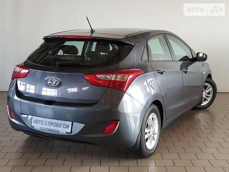 Хэтчбек Hyundai i30 2016 в Киеве