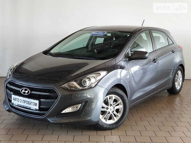Хетчбек Hyundai i30 2016 в 