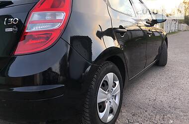 Хетчбек Hyundai i30 2009 в 