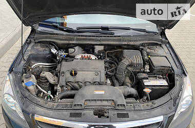Хетчбек Hyundai i30 2010 в 