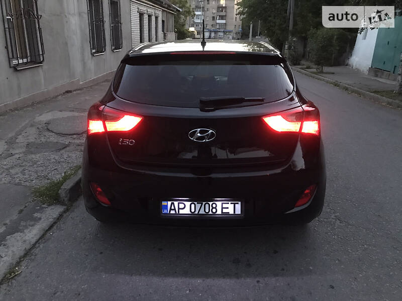 Хэтчбек Hyundai i30 2013 в Запорожье