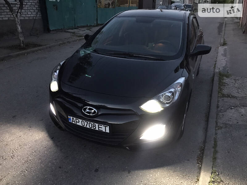 Хэтчбек Hyundai i30 2013 в Запорожье