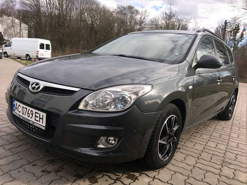 Універсал Hyundai i30 2008 в Нововолинську