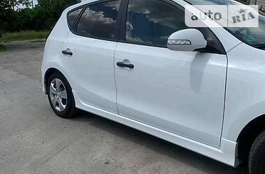 Седан Hyundai i30 2011 в 