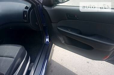 Хетчбек Hyundai i30 2010 в 