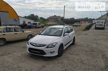 Универсал Hyundai i30 2010 в Ивано-Франковске